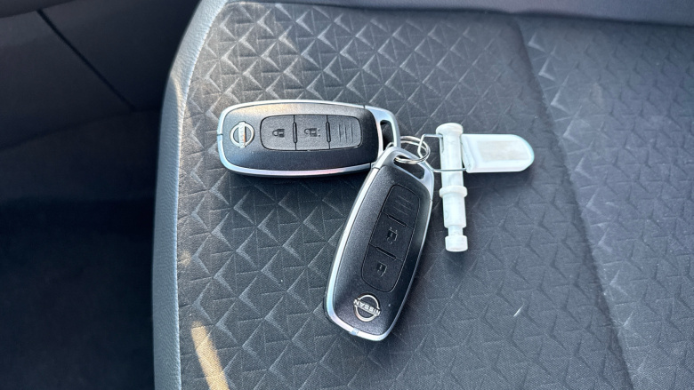 Nissan Juke 1.6 Hybrid N-Connecta 5dr Auto Hybrid Hatchback